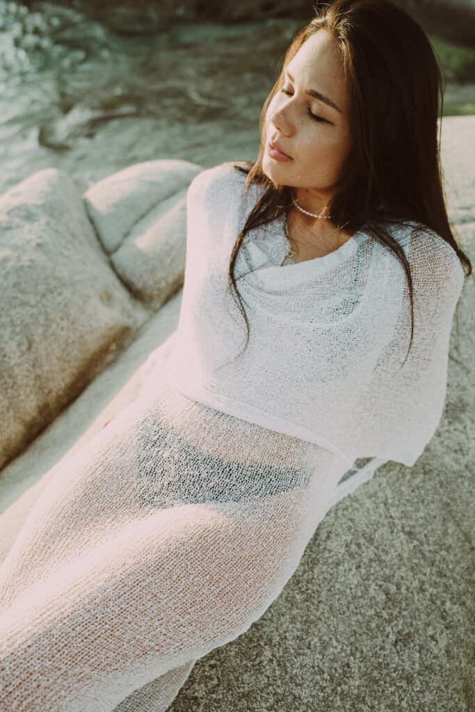 Greece photographer Silia Eleftheriadou beach photoshoot